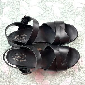 Kork-Ease Myrna Wedge Sandal, Black, Size 10